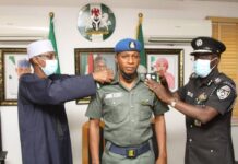 Police promotes 465 officers