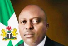 Rivers workers receive N100,000 bonus for Christmas
