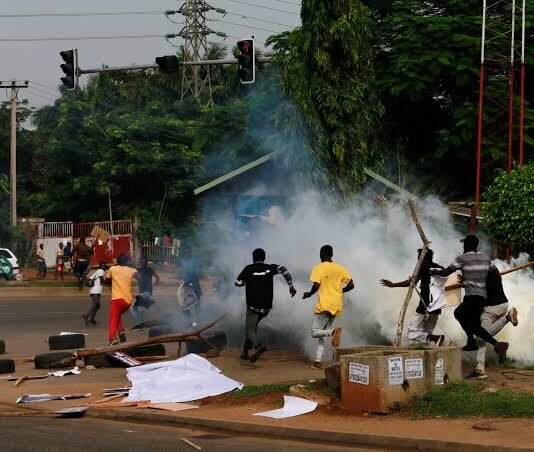 Police kill policeman in Plateau market crisis