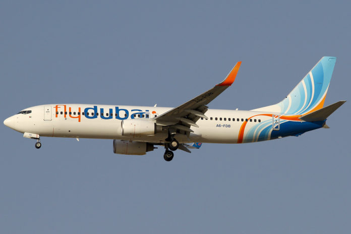 FlyDubai_737-800_A6-FDB (1)