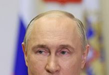 Russia warns US of big bombs